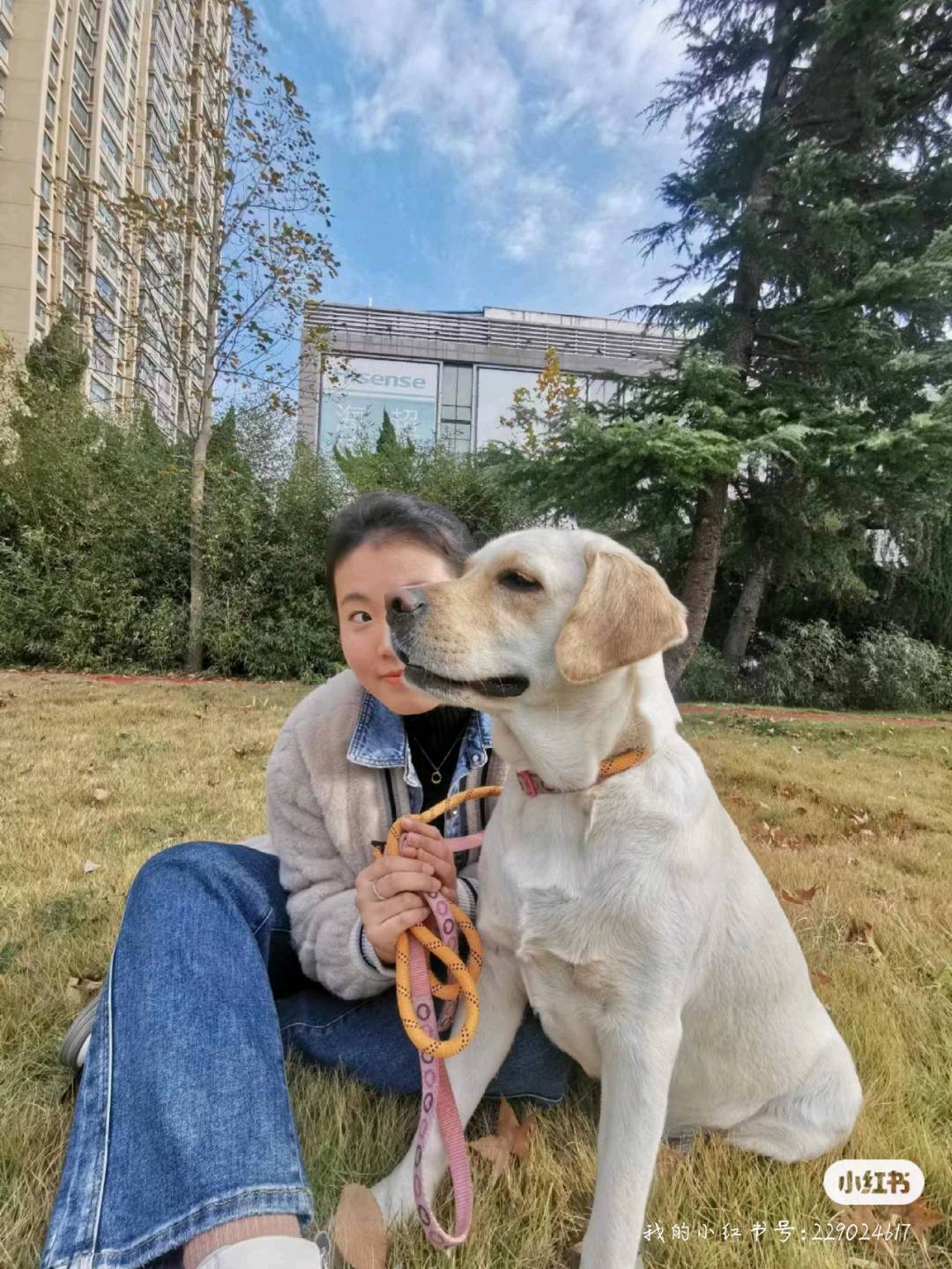 接猫咪，狗狗过年寄养啦。
烟台本地人，现住烟台芝罘区，因事不能照顾毛孩子的家长可以放心寄养自己的崽崽啦。
自己的房子，孩子们可以自由奔跑玩耍。
价格随意，就当给毛孩子红包啦。自己真心稀罕毛孩子，有意的家长们可以联系我呀。让俺可以实现撸宠自由。